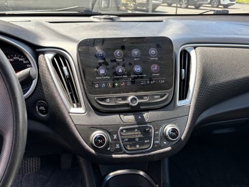 Used 2025 Chevrolet Malibu LT FWD image 10