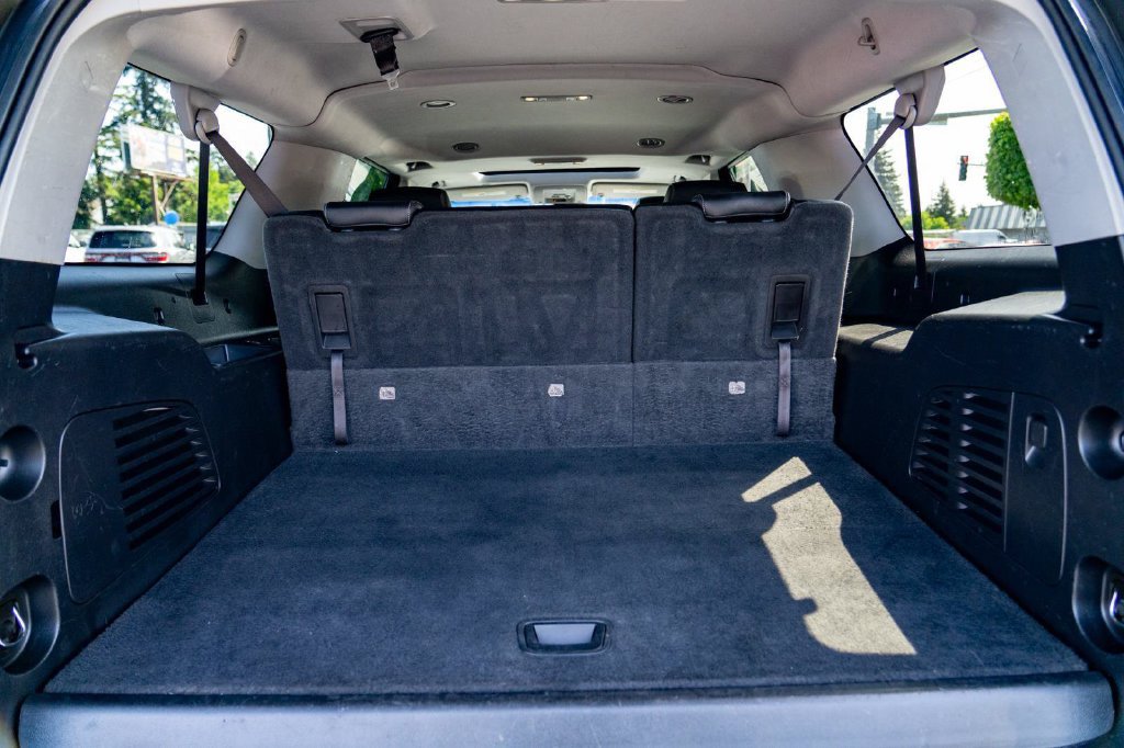 Used 2019 Chevrolet Suburban LT AWD/4WD image 31