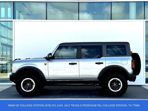 Used 2023 Ford Bronco Badlands AWD/4WD image 12