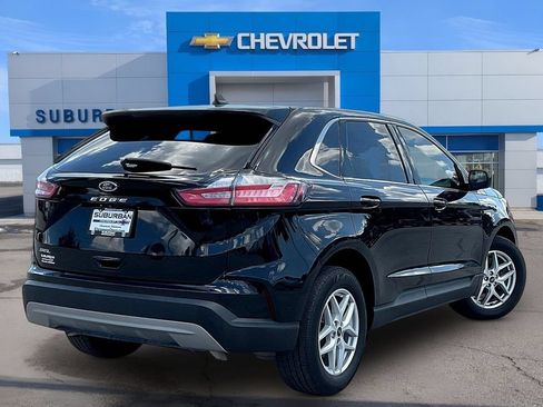 Used 2021 Ford Edge SEL w/ Convenience Package FWD image 4