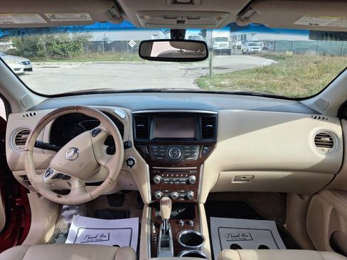Used 2015 Nissan Pathfinder Platinum image 14