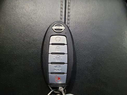 Used 2025 Nissan Altima 2.5 SV FWD image 32