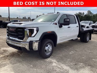 New 2025 GMC Sierra 3500 Pro w/ Convenience Package