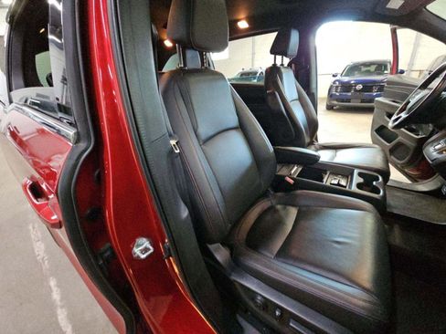 Used 2023 Honda Odyssey Sport image 12