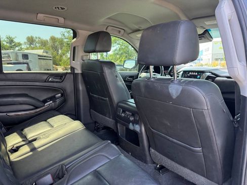 Used 2019 Chevrolet Suburban LT AWD/4WD image 15