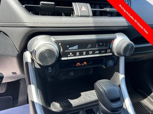 Used 2023 Toyota RAV4 LE AWD/4WD image 11