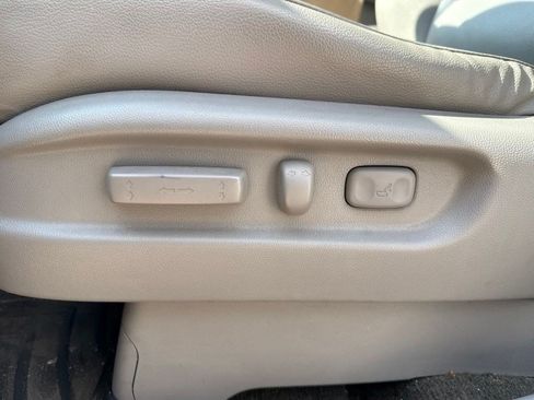 Used 2015 Honda Odyssey Touring image 11