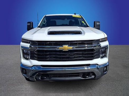 Used 2025 Chevrolet Silverado 2500 LT w/ Convenience Package image 2