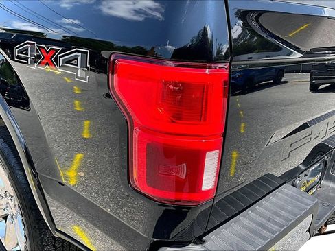 Used 2020 Ford F150 Lariat w/ Equipment Group 502A Luxury AWD/4WD image 24