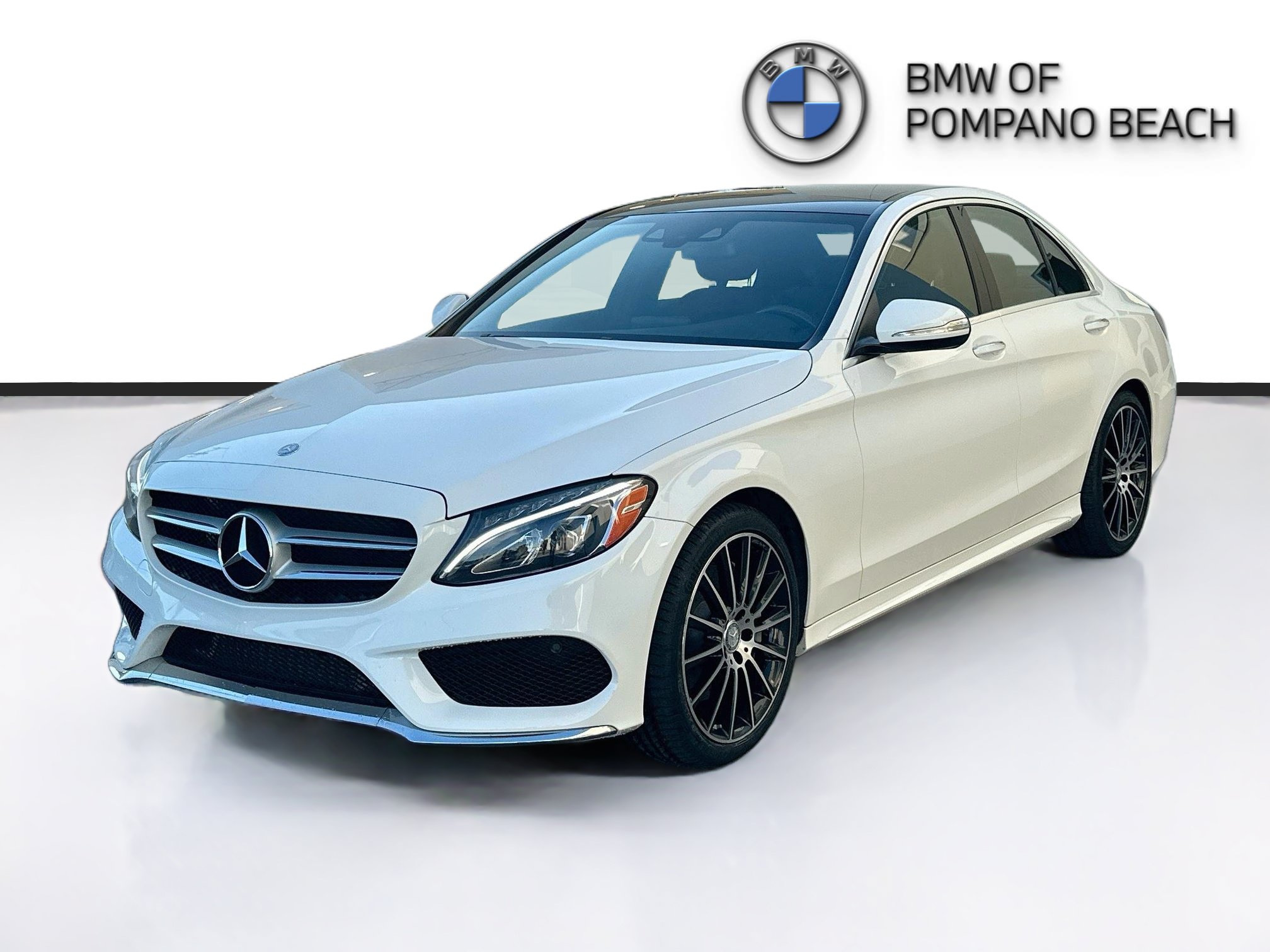 Used 2015 Mercedes-Benz C 300 Sedan image 3