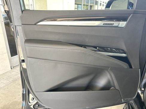 Certified 2025 Cadillac Escalade Premium Luxury image 14