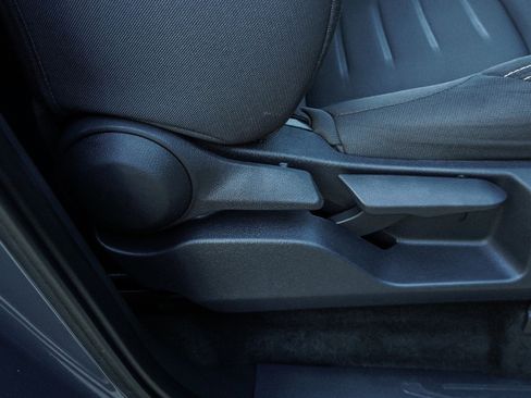 Used 2024 Toyota Tacoma TRD Off-Road image 25