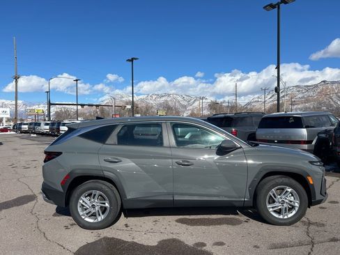 Used 2026 Hyundai Tucson SE image 4