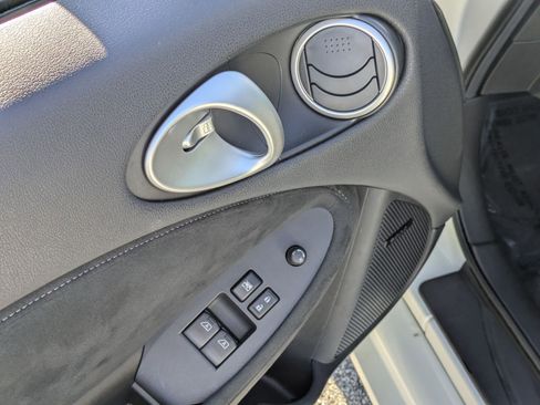 Used 2017 Nissan 370Z Touring image 13