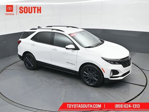 Used 2024 Chevrolet Equinox RS image 50