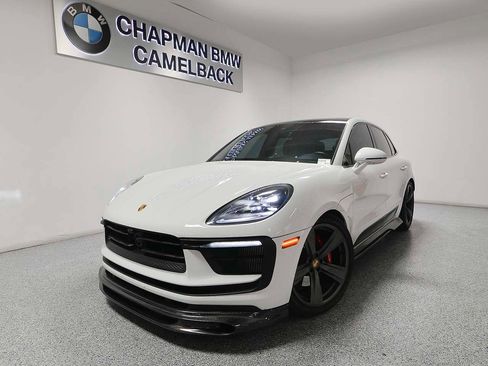 Used 2023 Porsche Macan S image 1