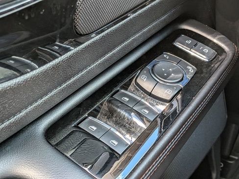 Used 2023 Lincoln Aviator Reserve AWD/4WD image 27