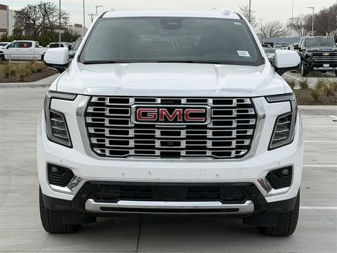 Certified 2025 GMC Yukon Denali image 8