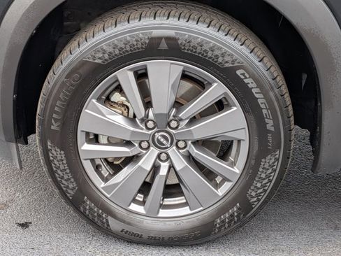 Certified 2025 Nissan Pathfinder SV image 10