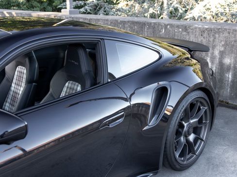 Certified 2025 Porsche 911 Turbo S AWD/4WD image 18
