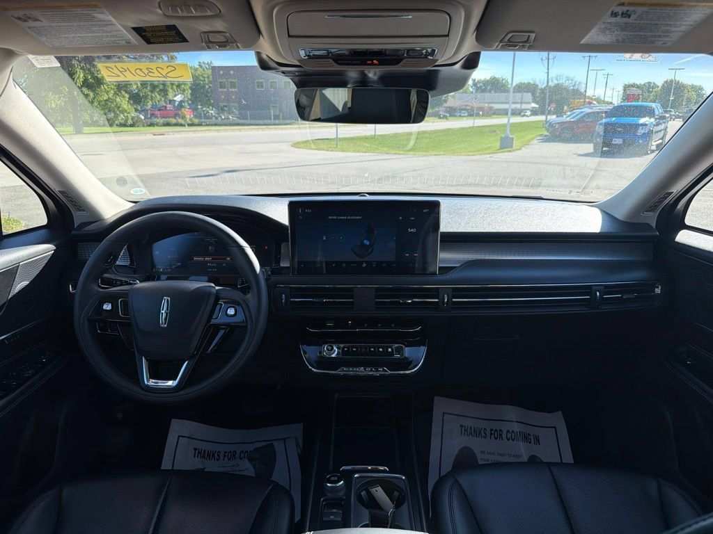 Used 2023 Lincoln Corsair AWD w/ Equipment Group 101A image 13