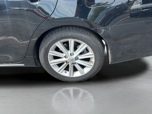 Used 2012 Toyota Camry XLE FWD image 37