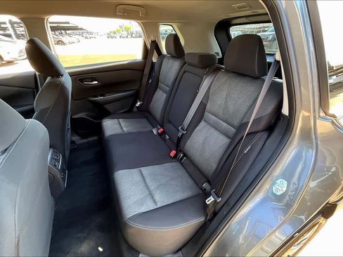 Used 2025 Nissan Rogue SV image 17