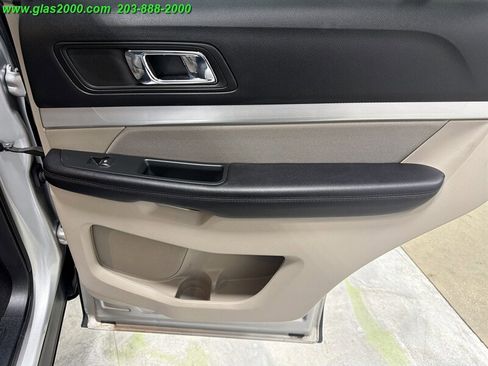 Used 2018 Ford Explorer 4WD w/ Class II Trailer Tow Package image 28