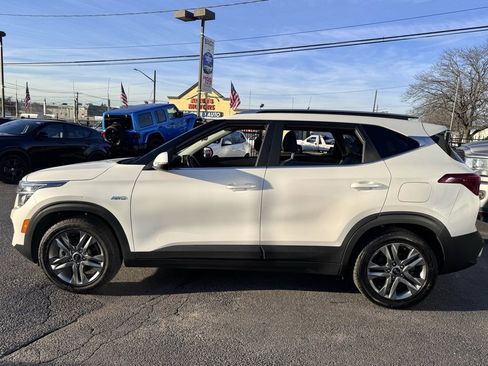 Used 2021 Kia Seltos S image 4