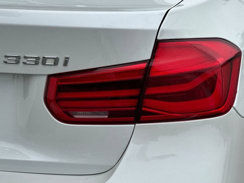 Used 2018 BMW 330i Sedan RWD image 32