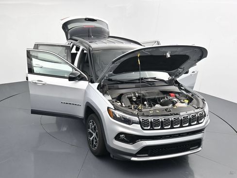 Used 2024 Jeep Compass Limited AWD/4WD image 40