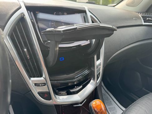 Used 2013 Cadillac SRX Luxury FWD image 23