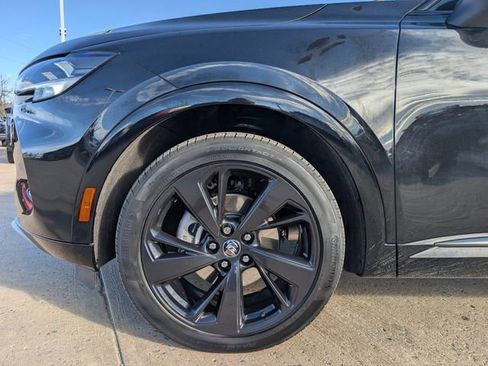 Used 2023 Buick Envision Essence w/ Technology Package I image 10