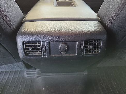 Used 2016 Toyota Tundra Limited AWD/4WD image 33