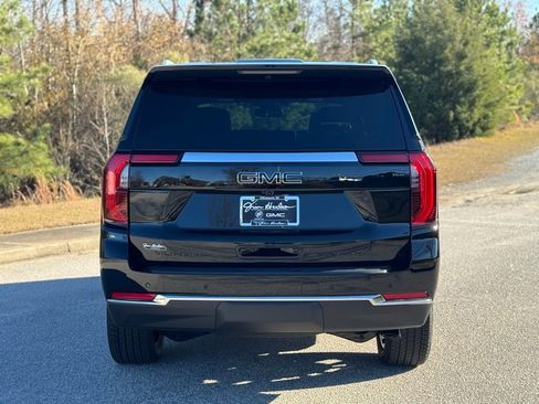 New 2026 GMC Yukon XL Elevation w/ LPO, Elevation Black Package image 12