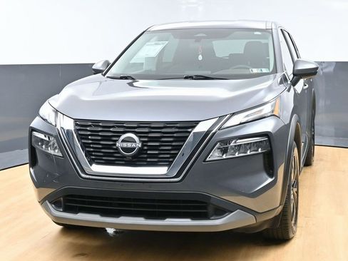 Used 2022 Nissan Rogue SV image 5