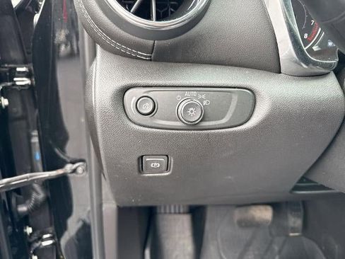 Used 2024 Chevrolet Blazer LT w/ Convenience Package image 18