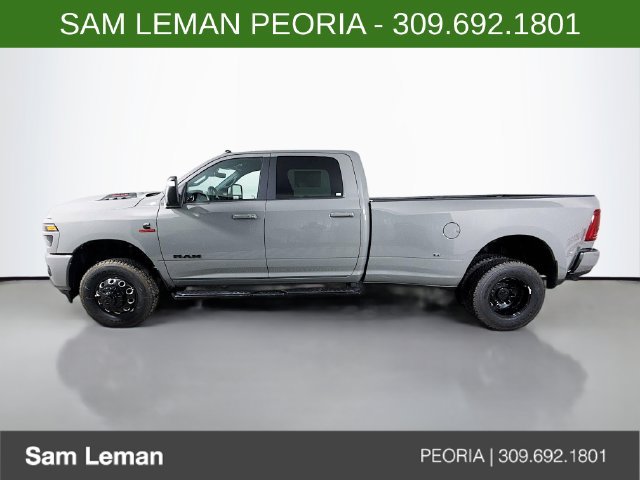 New 2026 RAM 3500 Laramie AWD/4WD image 4