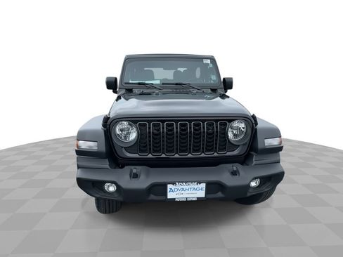 Used 2024 Jeep Wrangler Sport AWD/4WD image 3
