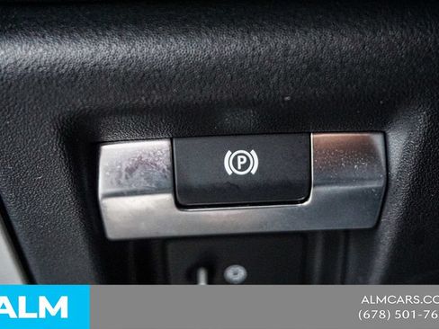 Used 2023 Land Rover Defender 110 X-Dynamic SE AWD/4WD image 47