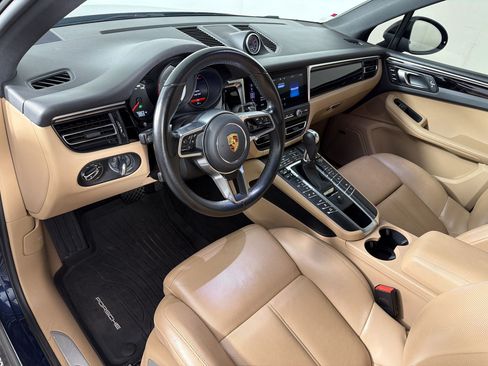 Certified 2021 Porsche Macan S w/ Premium Package Plus AWD/4WD image 4