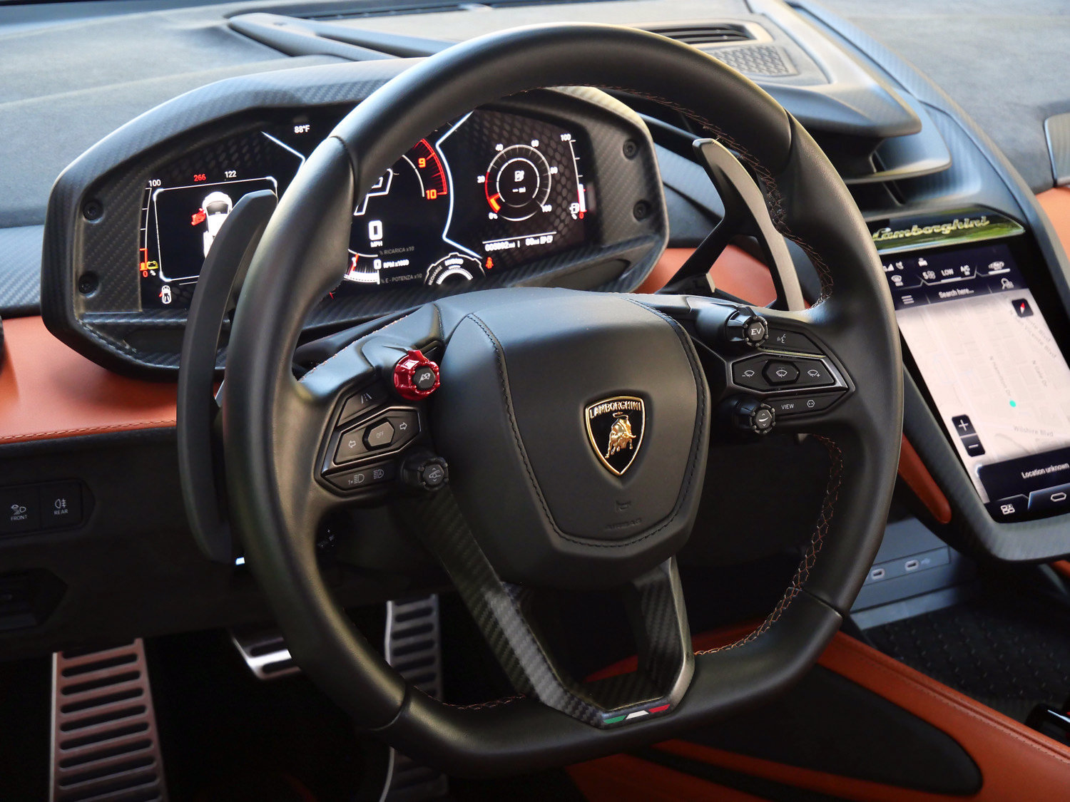Used 2025 Lamborghini Revuelto AWD/4WD image 11