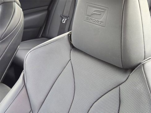 Used 2023 Lexus ES 300h F Sport image 16