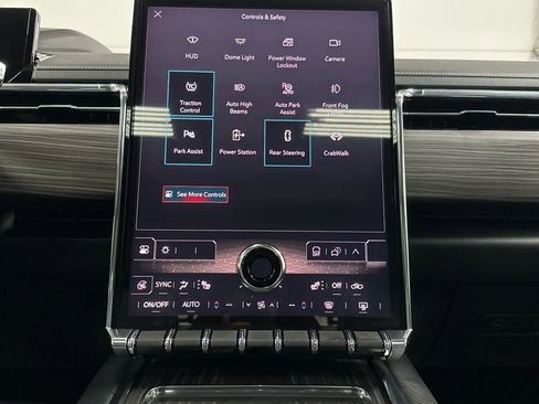 Used 2025 GMC Sierra EV Denali AWD/4WD image 26