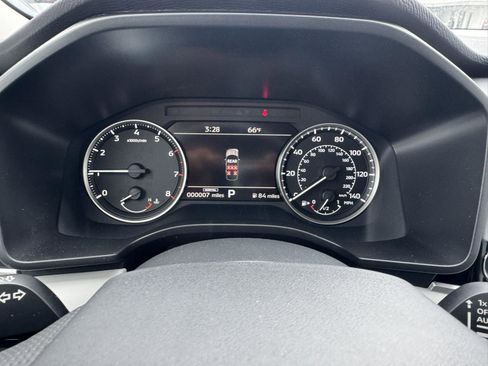 New 2025 Mitsubishi Outlander SE image 18