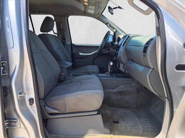 Used 2016 Nissan Frontier SV RWD image 21
