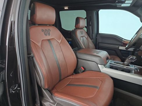Used 2018 Ford F150 King Ranch w/ Equipment Group 601A Luxury AWD/4WD image 33