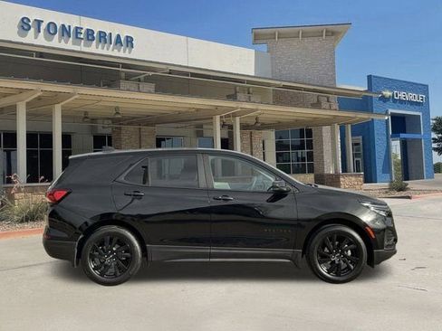 Used 2024 Chevrolet Equinox LS w/ LS Convenience Package image 4