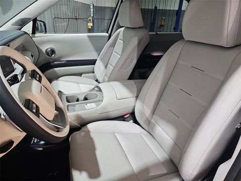 New 2026 Hyundai Palisade Calligraphy image 16