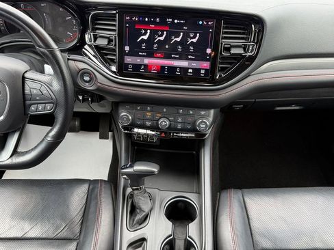 Used 2024 Dodge Durango GT AWD/4WD image 16
